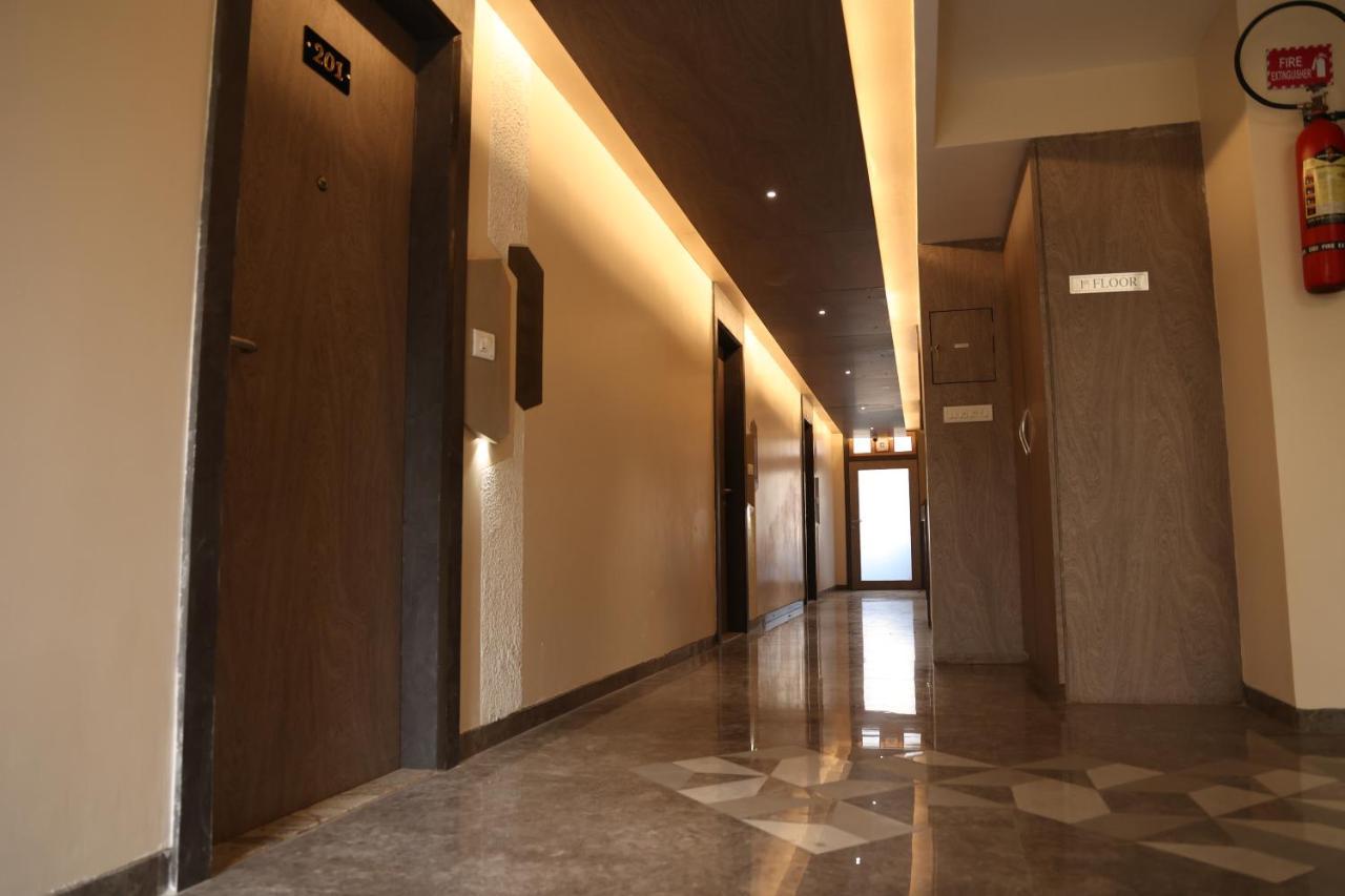 Hotel Pinaka Inn Lucknow Exterior photo