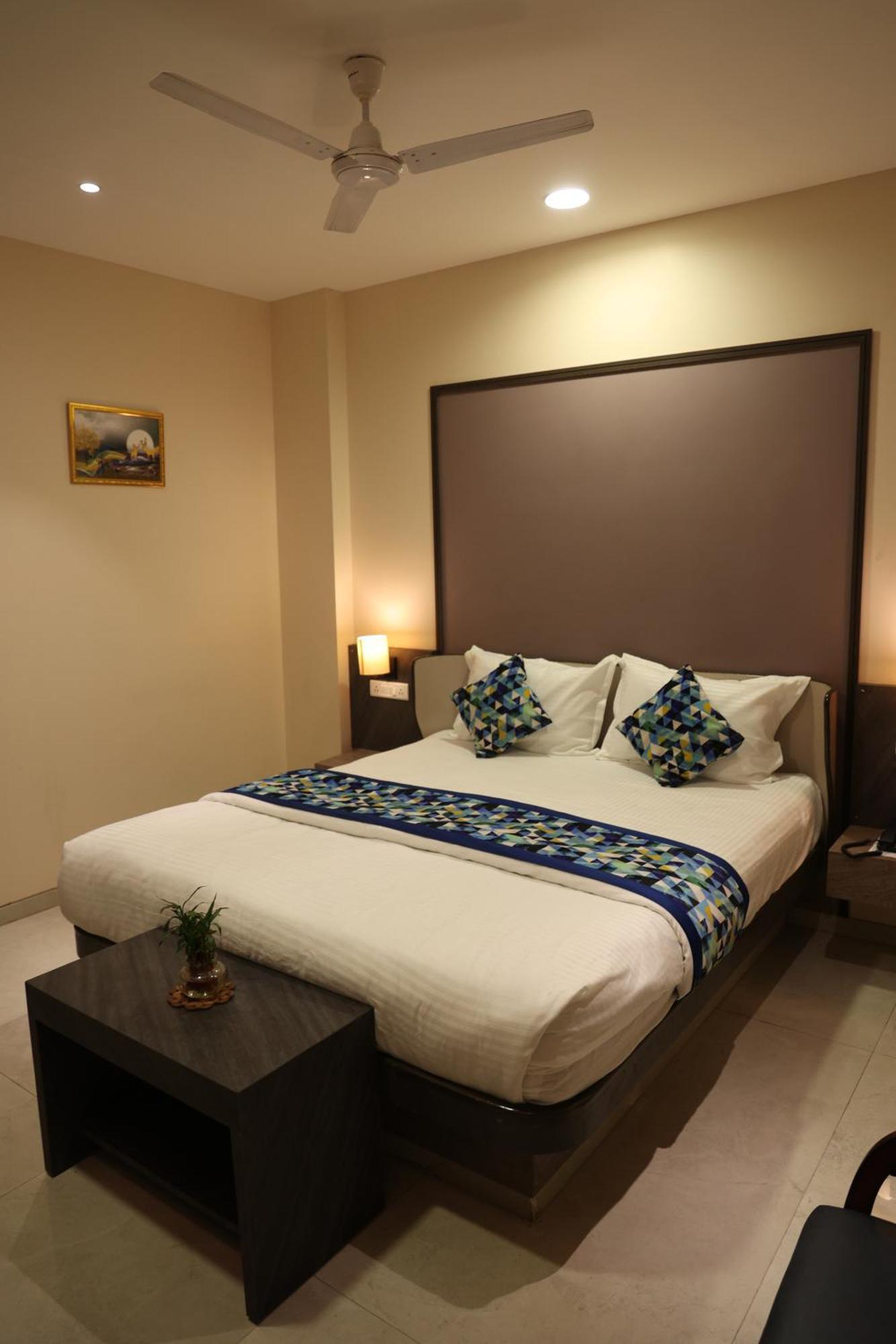 Hotel Pinaka Inn Lucknow Exterior photo