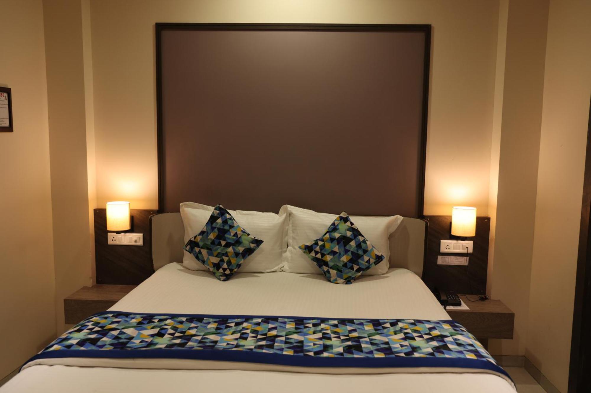 Hotel Pinaka Inn Lucknow Exterior photo